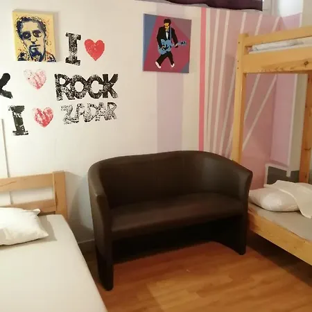 Rock * 자다르